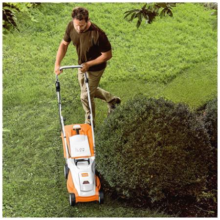 STIHL RMA 235 aku sekačka SET+