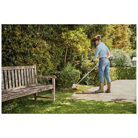 STIHL FSA 57 aku vyžínač SET +