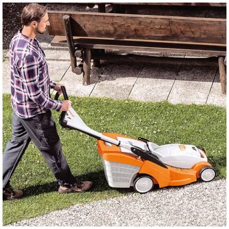 STIHL RMA 339.0 C aku sekačka SET+