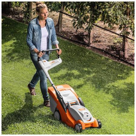 STIHL RMA 339.0 C aku sekačka SET+