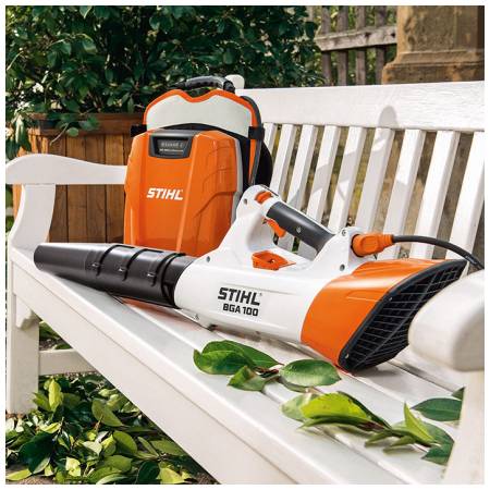 STIHL BGA 100 aku foukač