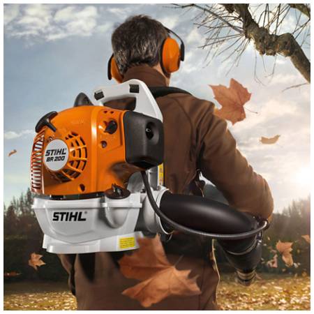 STIHL BR 200 foukač zádový